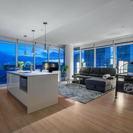 Luxury Apartment On The 9Th Floor Near Stampede, Complimentary Wine, 2 Car Ug Parking YYC Exteriör bild